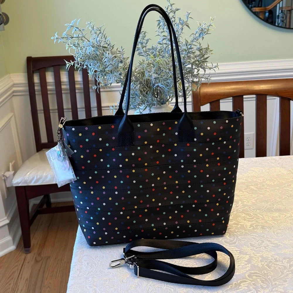 Harveys Seatbelt Mickey and Minnie 70’s Streamline